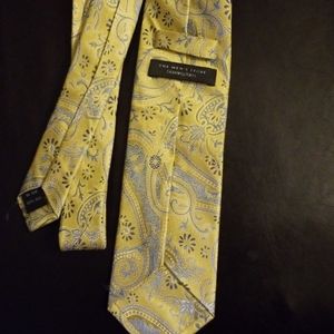 Bloomingdales yellow tie.